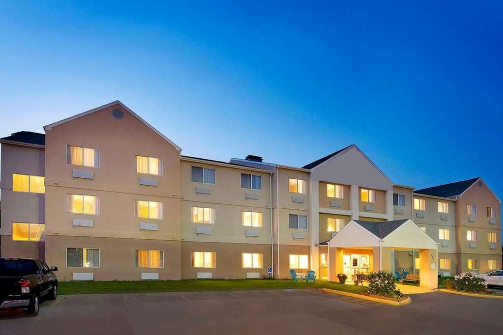 Americinn By Wyndham Дълут Екстериор снимка